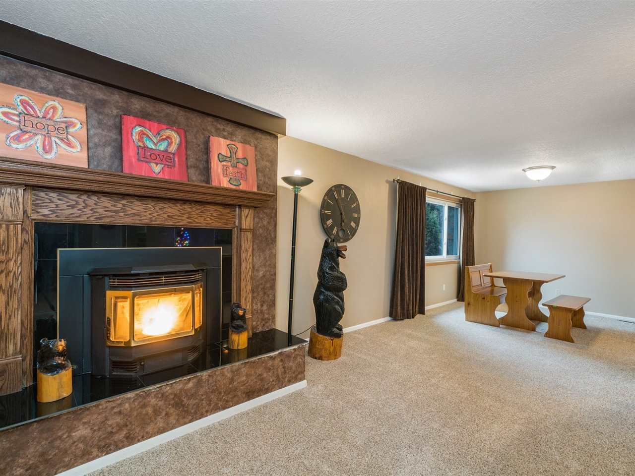 1509 West Toni Rae Drive Spokane, WA 99218 - Photo 4 of 20 Gallery Image 4