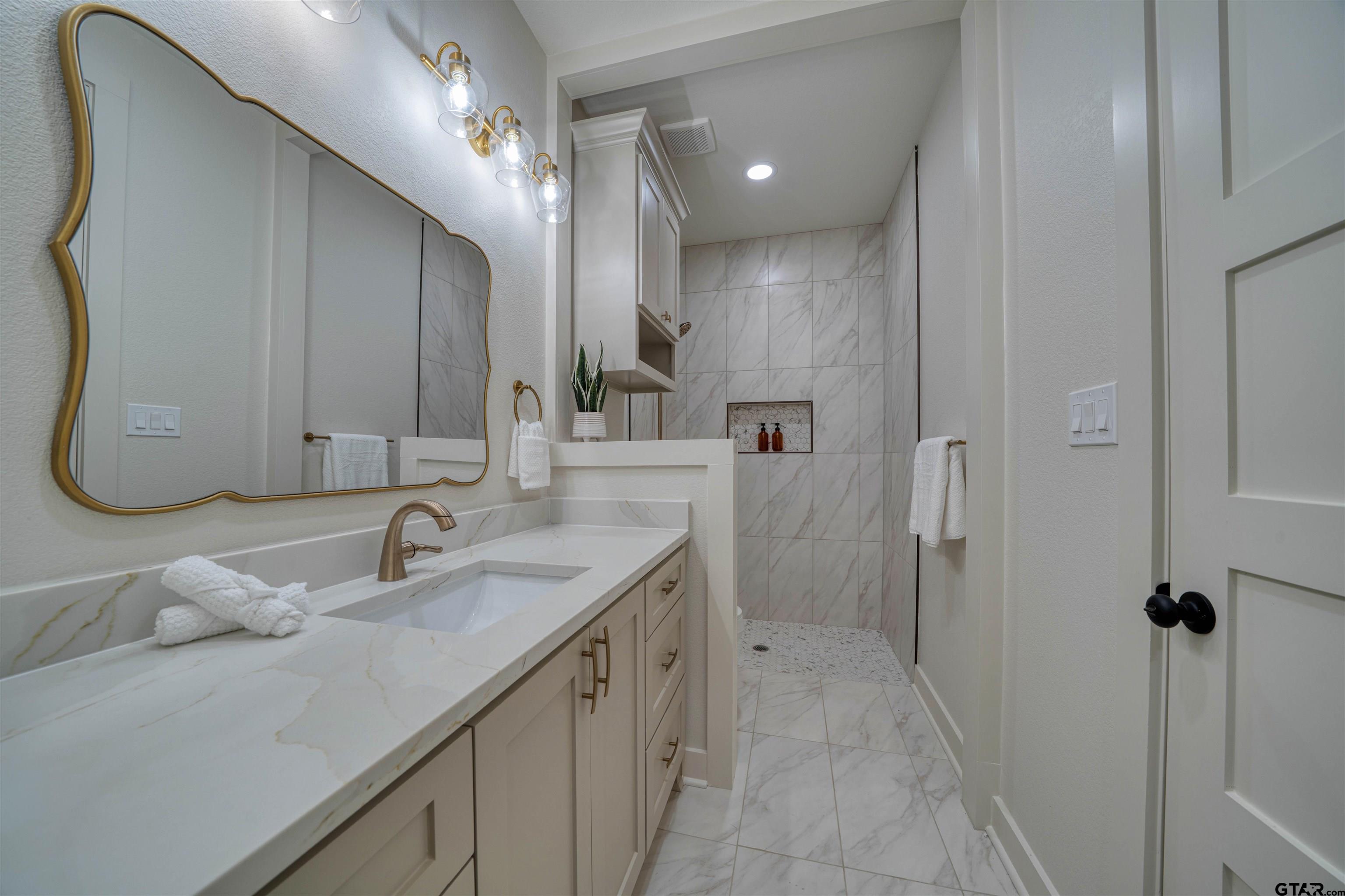 1219 Cherokee Street Longview, TX 75604 - Photo 31 of 44