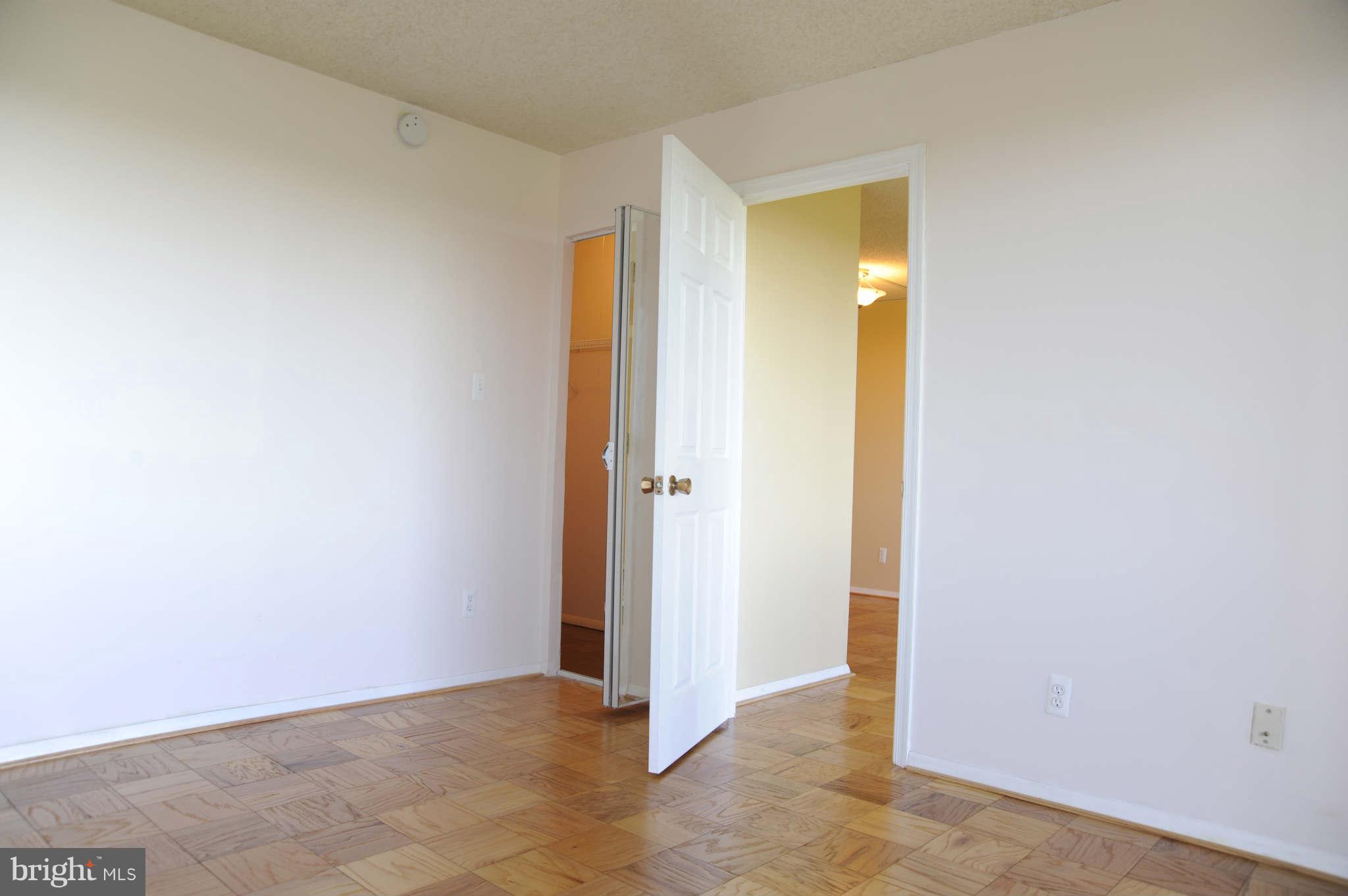 5225 Pooks Hill Road, Unit 1322N Bethesda, MD 20814 - Photo 10 of 21 Bedroom