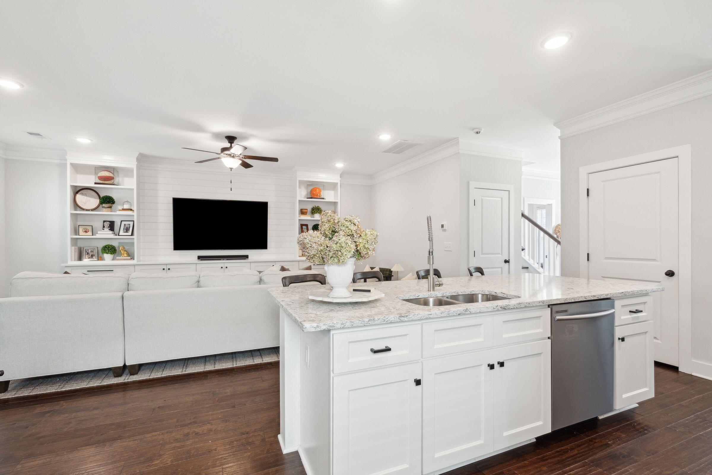 431 Magnolia Road Charleston, SC 29407 - Photo 14 of 61 Kitchen