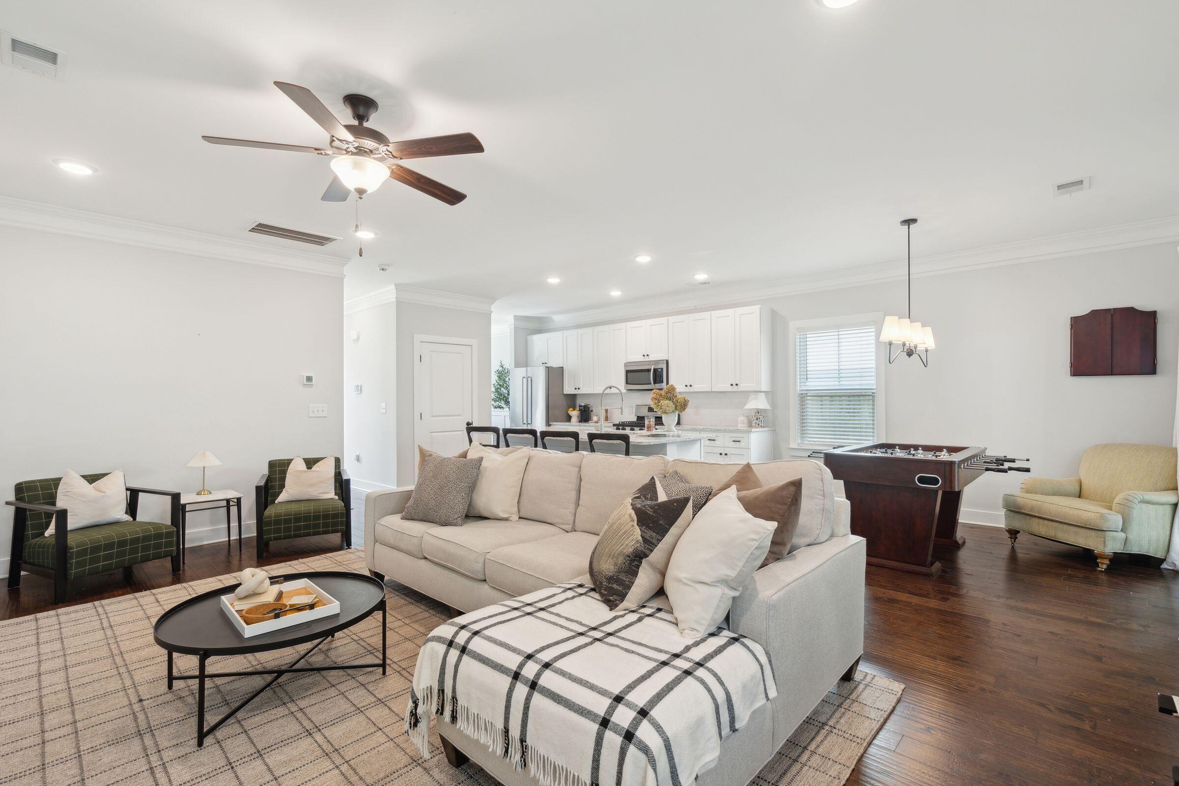 431 Magnolia Road Charleston, SC 29407 - Photo 18 of 61 Living Room