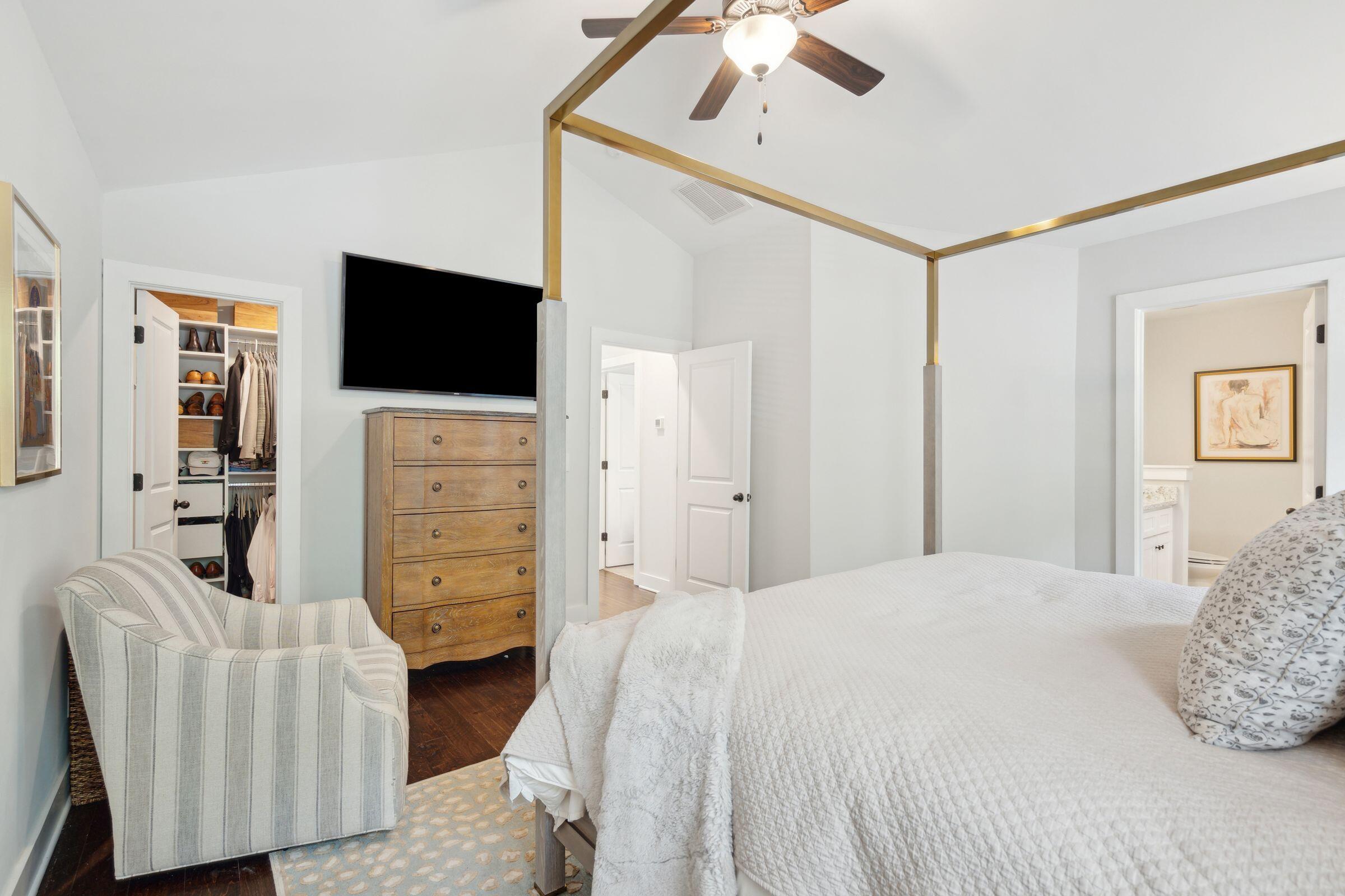 431 Magnolia Road Charleston, SC 29407 - Photo 34 of 61 Primary Bedroom