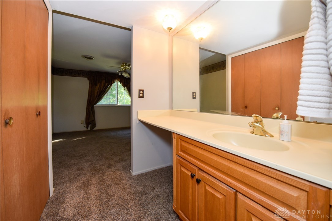 6807 Alter Road Huber Heights, OH 45424 - Photo 38 of 83
