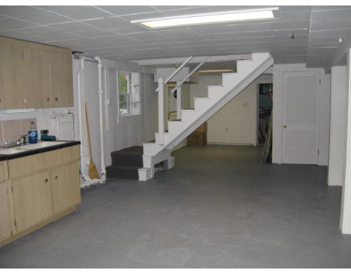 818 Nashua Road Dracut, MA 01826 - Photo 21 of 25 Gallery Image 21