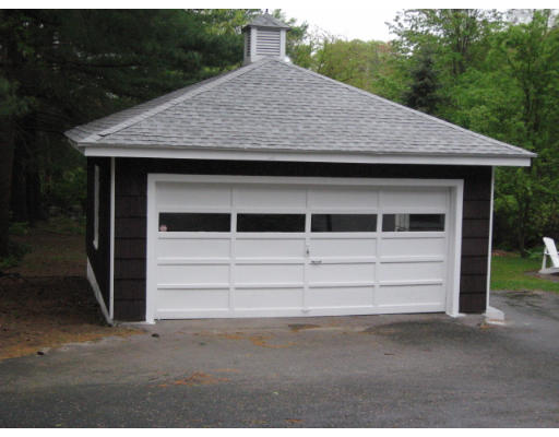 818 Nashua Road Dracut, MA 01826 - Photo 3 of 25 Gallery Image 3