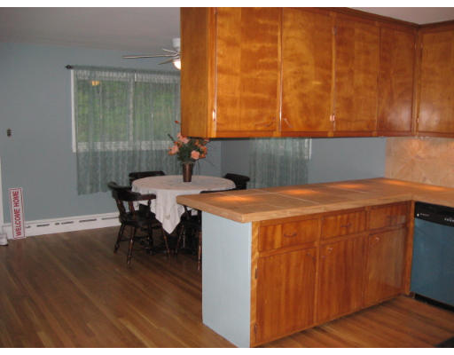 818 Nashua Road Dracut, MA 01826 - Photo 5 of 25 Gallery Image 5