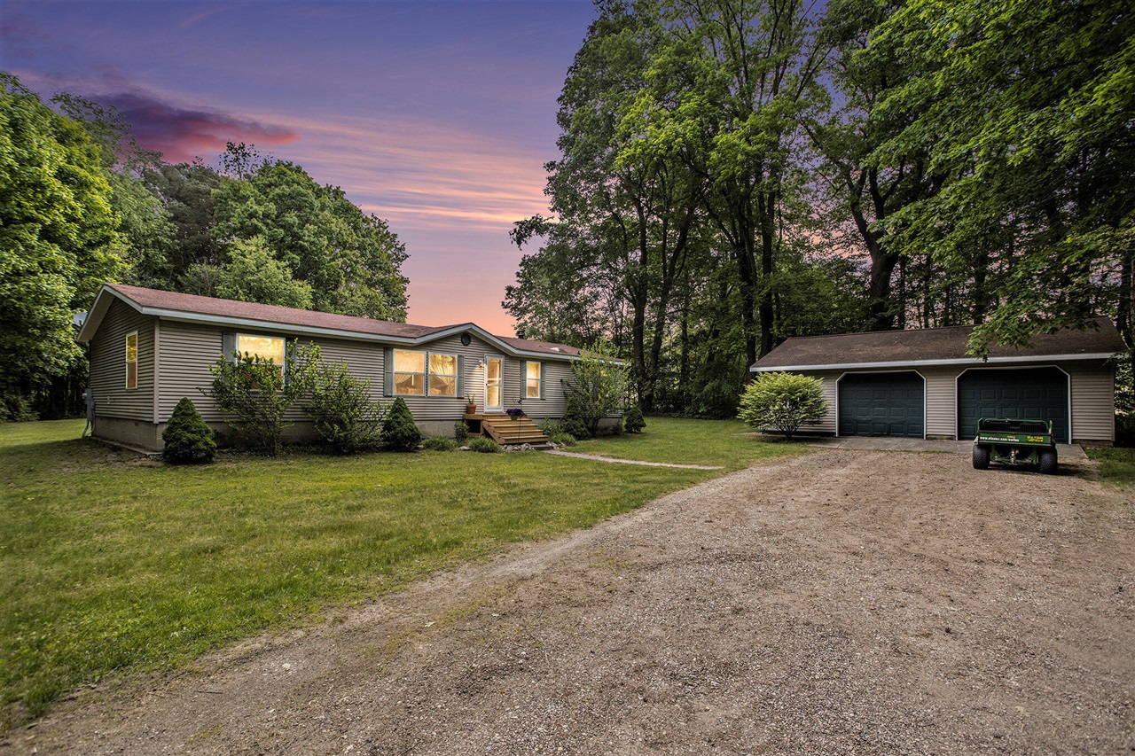 2255 River Road Hastings, MI 49058 - Photo 1 of 94