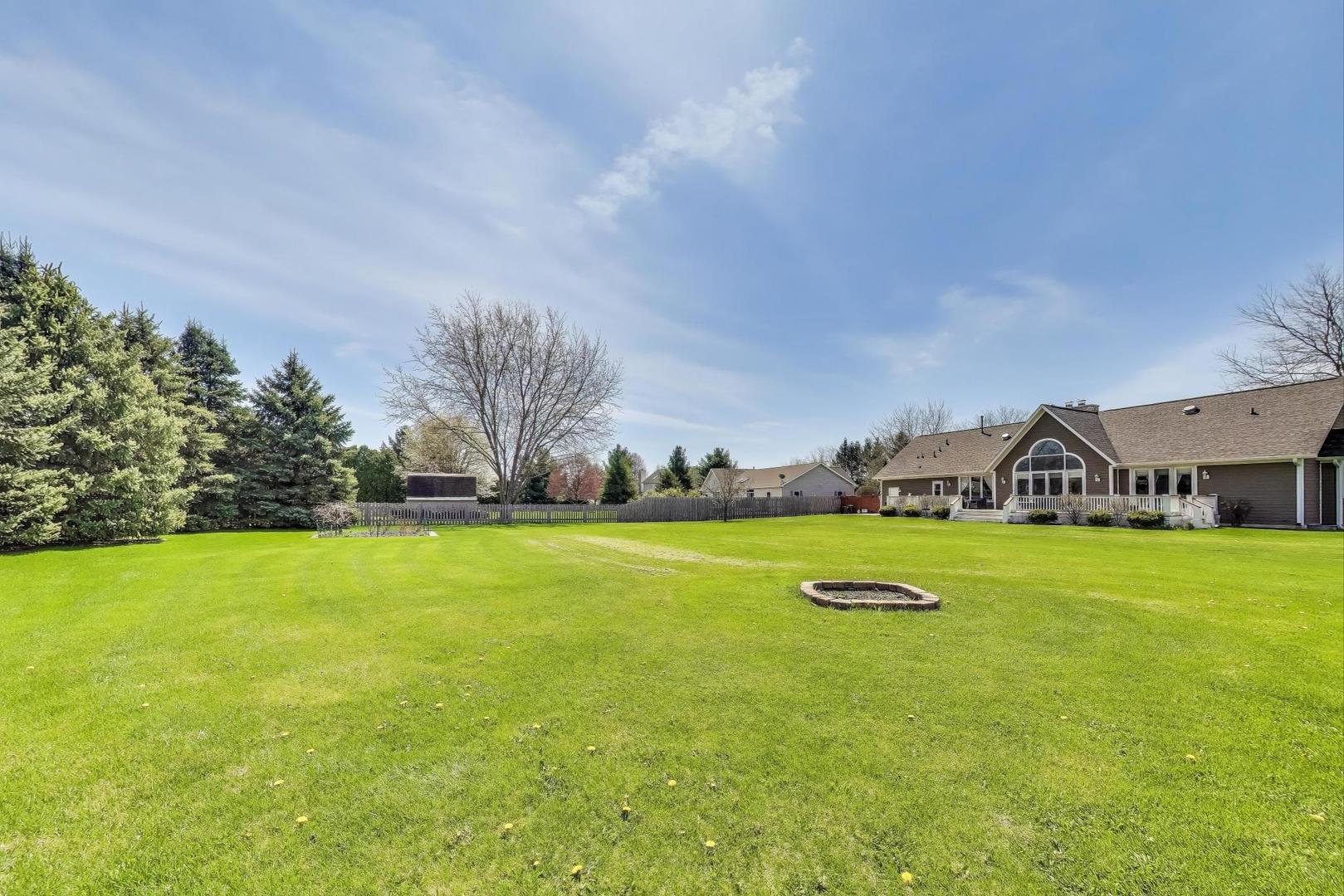 2502 Hidden Trail Spring Grove, IL 60081 - Photo 42 of 51 a view of outdoor space and yard