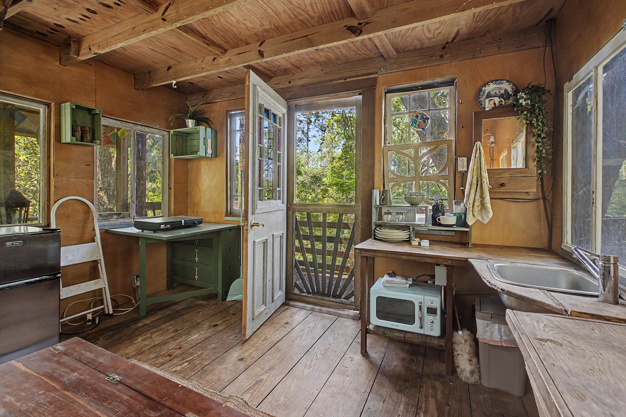 253 Persimmon Road Sopchoppy, FL 32358 - Photo 7 of 56
