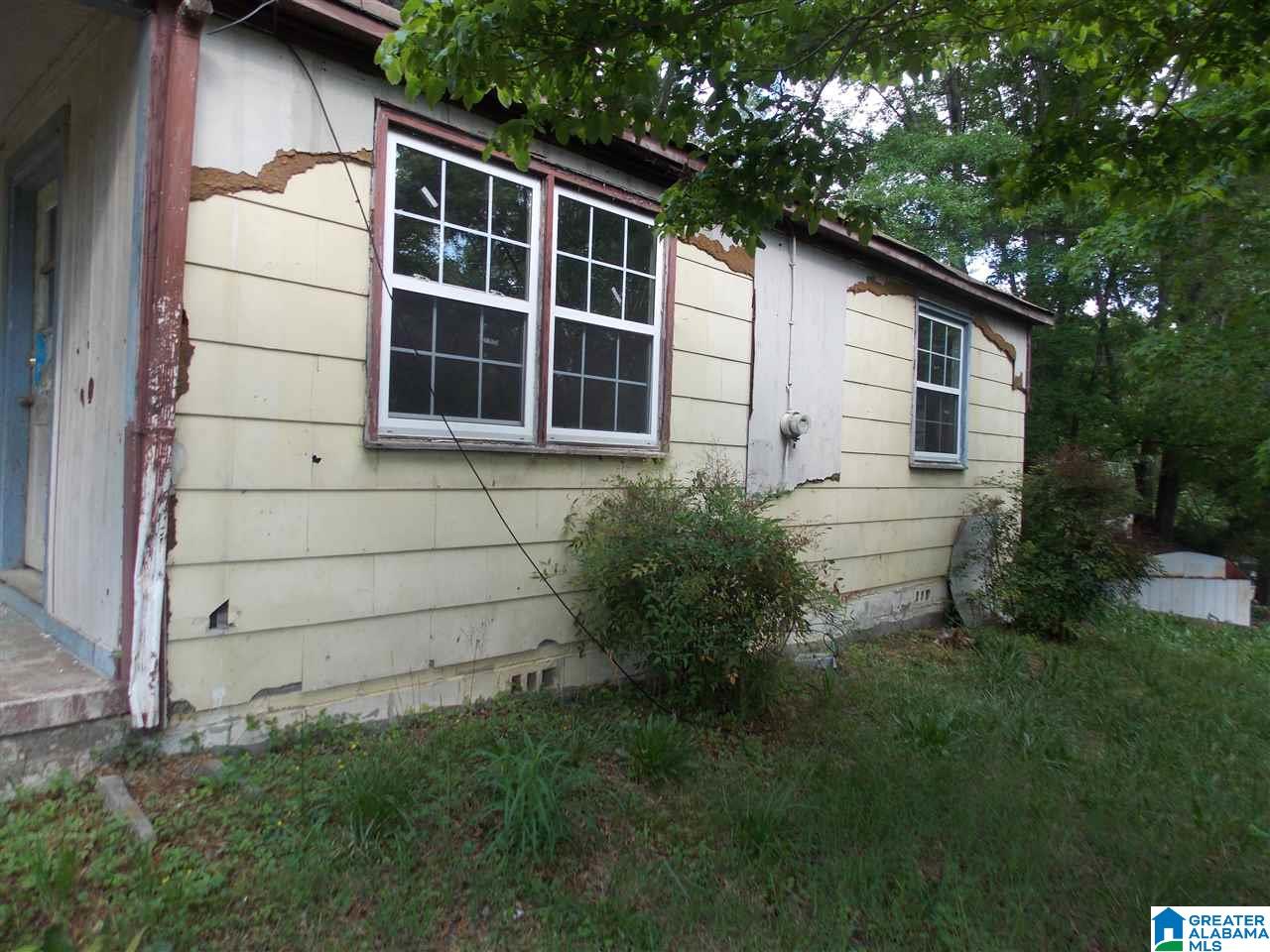 4629 Saks Road Anniston, AL 36206 - Photo 2 of 18