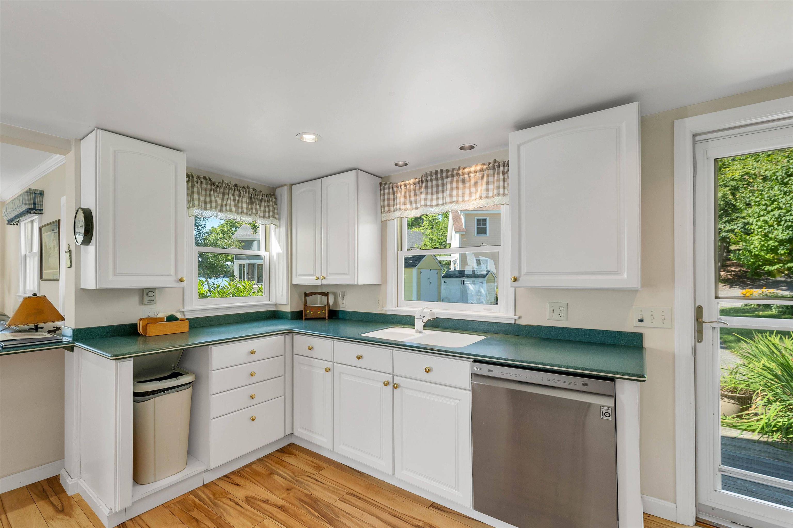 346 Sewall Road Wolfeboro, NH 03894 - Photo 15 of 43