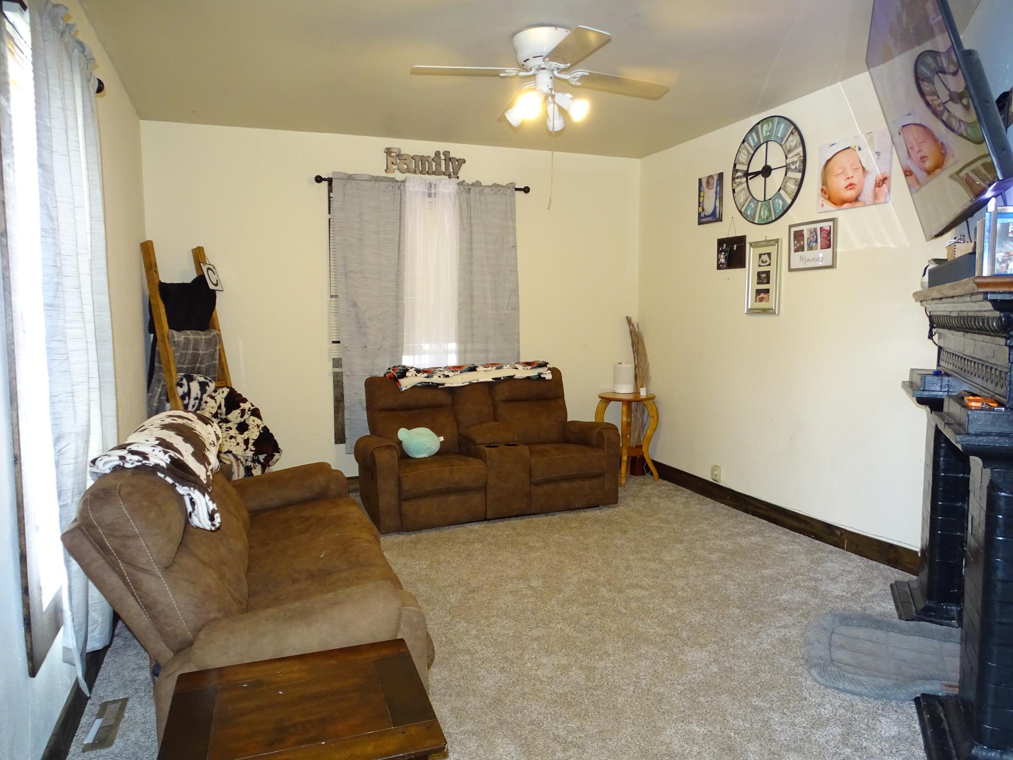 515 East Prospect Street Durand, WI 54736 - Photo 16 of 28