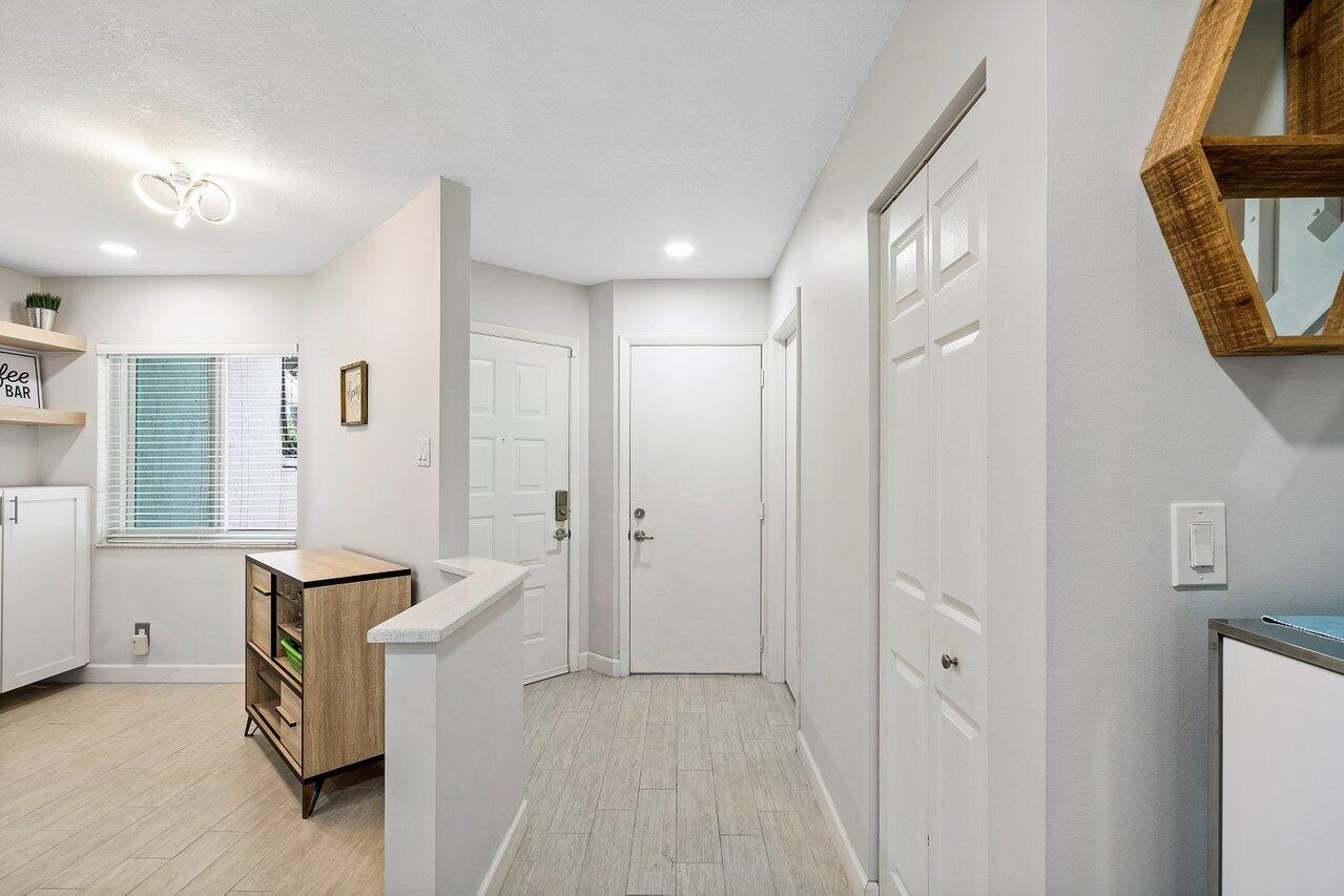 6021 Old Court Road, Unit 1102 Boca Raton, FL 33433 - Photo 11 of 31 6021 Old Court Rd 1102