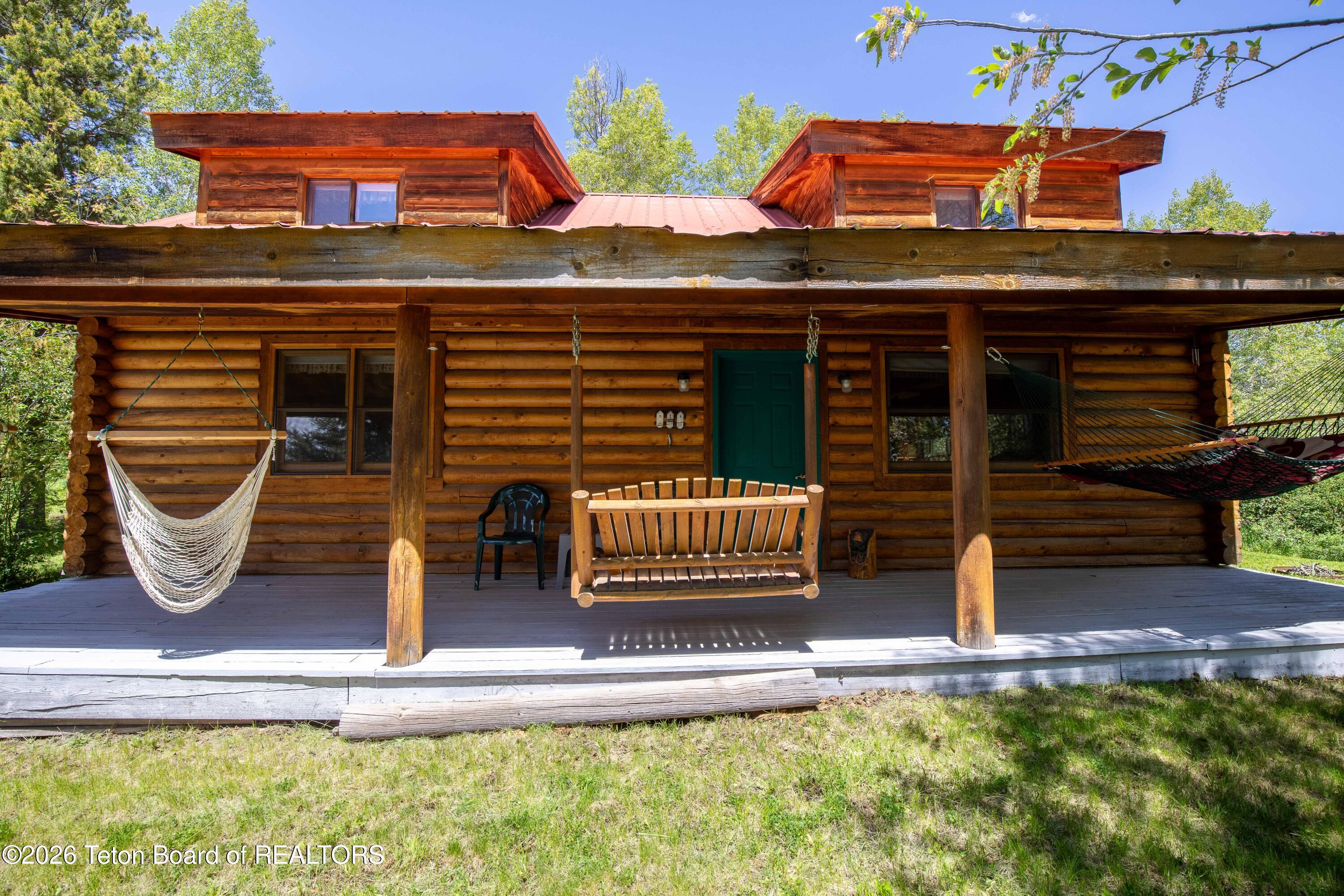 150 Chokecherry Drive Alpine, WY 83128 - Photo 7 of 53 150 Chokecherry_IMG_8788-HDR