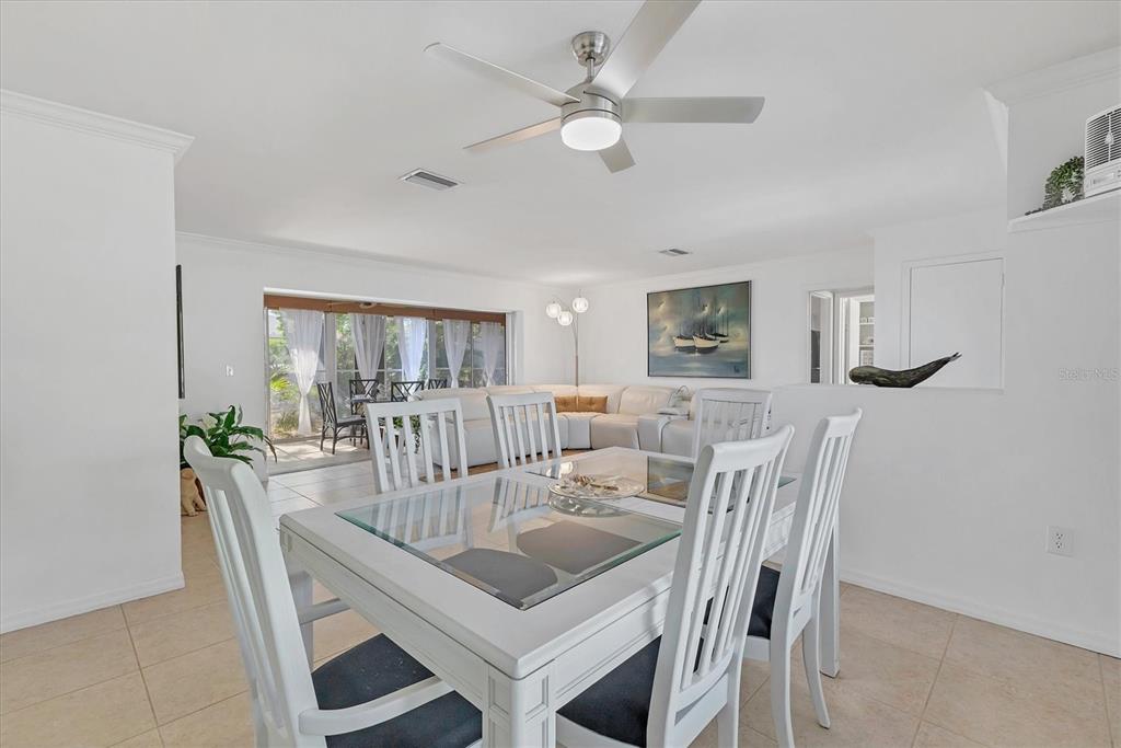 448 Redwood Road Venice, FL 34293 - Photo 9 of 45