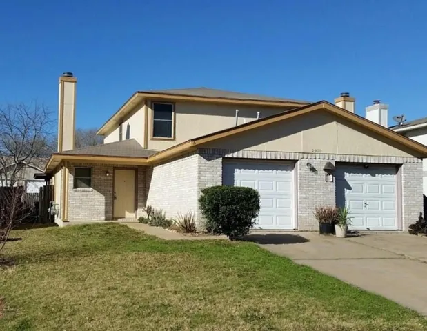$1,795 | 2900 Kestrel Drive, Austin, TX 78745