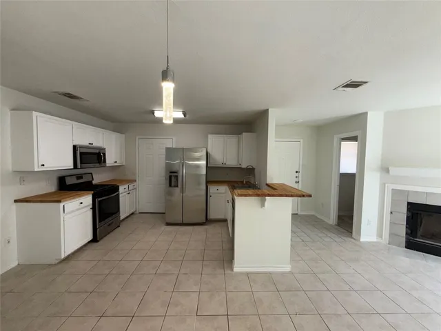 $1,795 | 2900 Kestrel Drive, Austin, TX 78745