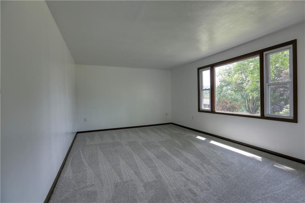 123 Noonen Street Rochester, PA 15074 - Photo 16 of 34 an empty room with windows