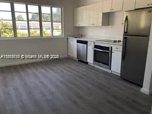 $1,875 | 810 7th Street, Unit 208, Miami Beach, FL 33139