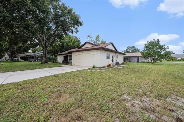 $1,890 | 13013 Sawmill Way, Hudson, FL 34667