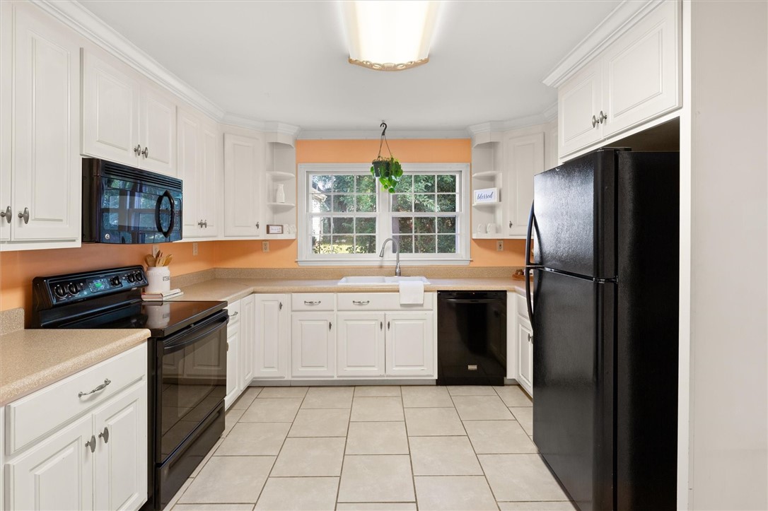 309 Whitehall Road Anderson, SC 29625 - Photo 21 of 29 Plenty of Cabinets and counter space