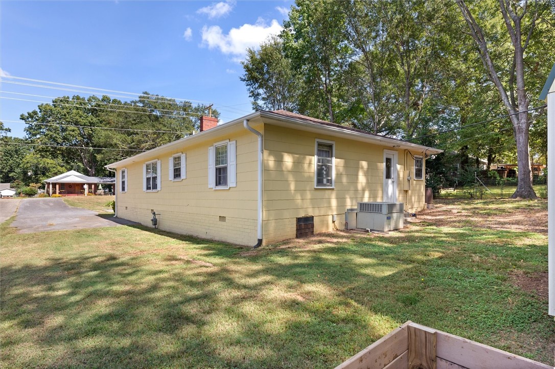 309 Whitehall Road Anderson, SC 29625 - Photo 28 of 29 Rear of home