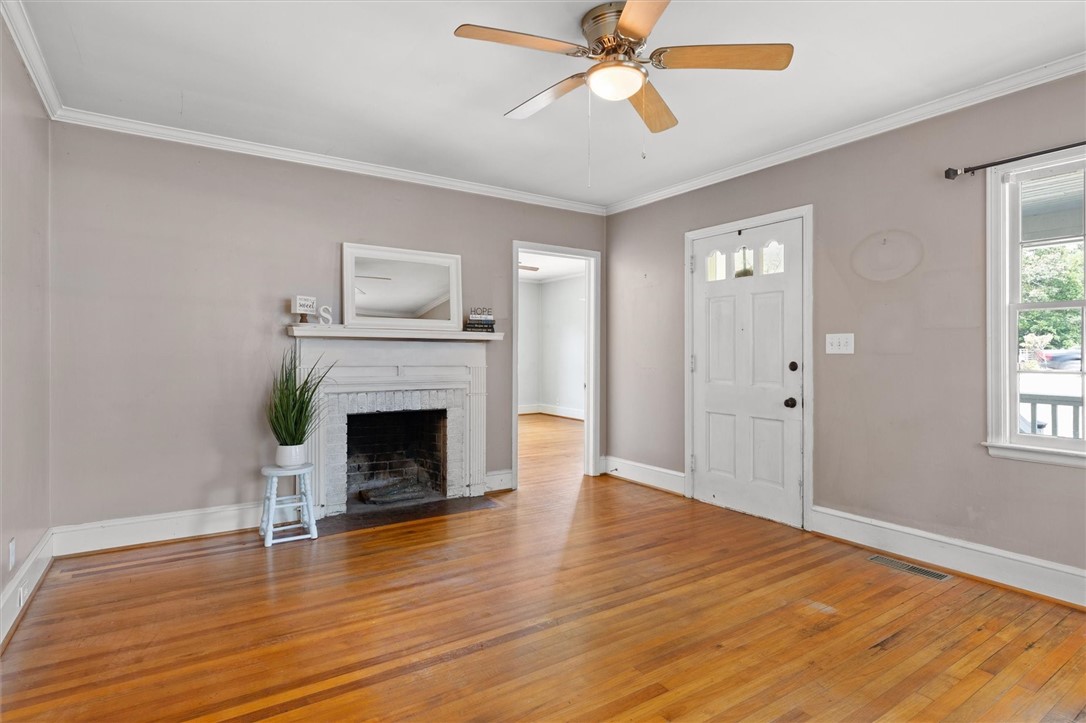309 Whitehall Road Anderson, SC 29625 - Photo 5 of 29