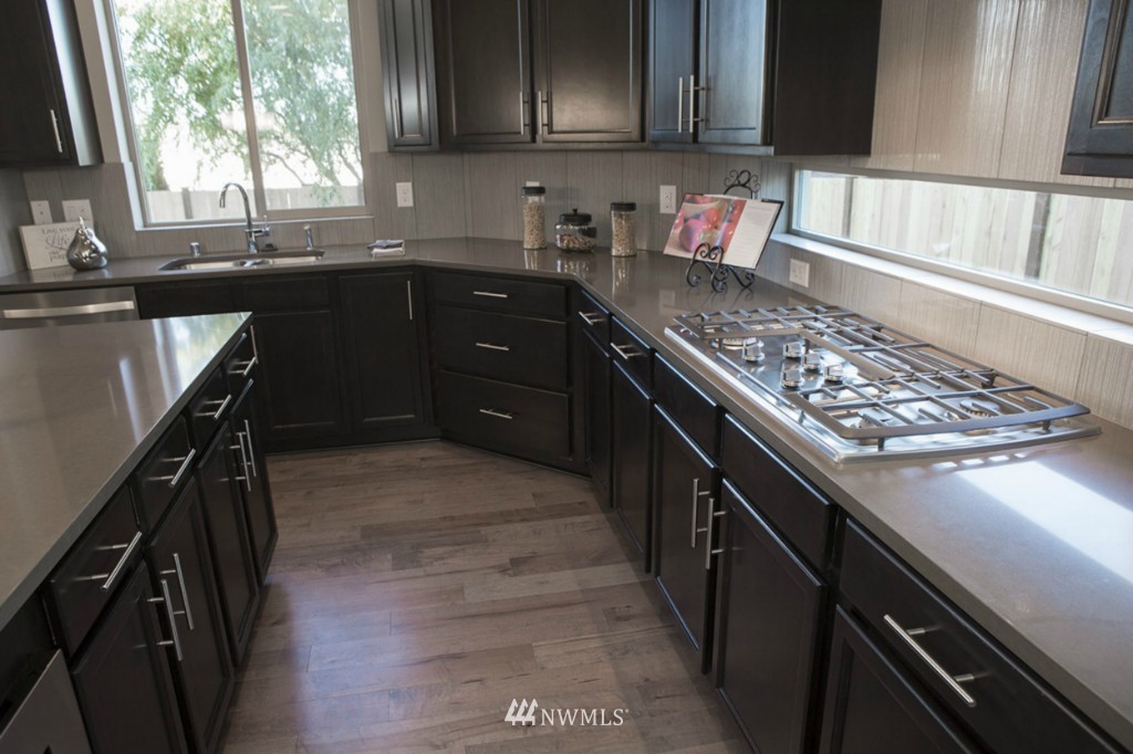 716 South 23rd Street Renton, WA 98055 - Photo 9 of 17