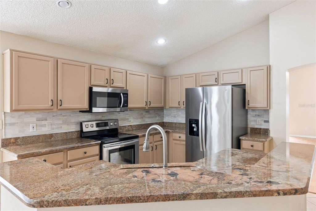 1835 Needham Road Apopka, FL 32712 - Photo 8 of 36