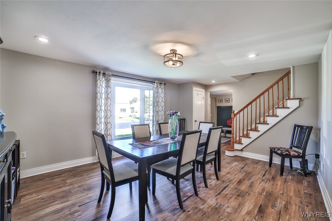 355 Okell Street Buffalo, NY 14220 - Photo 17 of 46 There's that pretty Bay Window. Great sunlight in