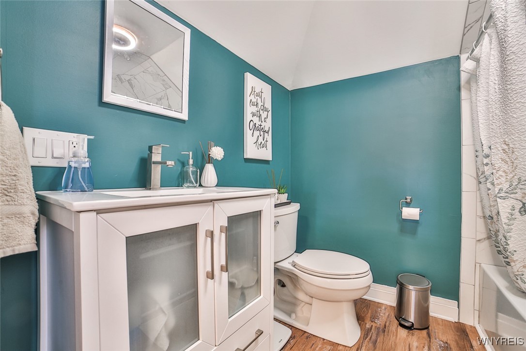 355 Okell Street Buffalo, NY 14220 - Photo 31 of 46 Second Floor Full Bath has been fully remodeled to