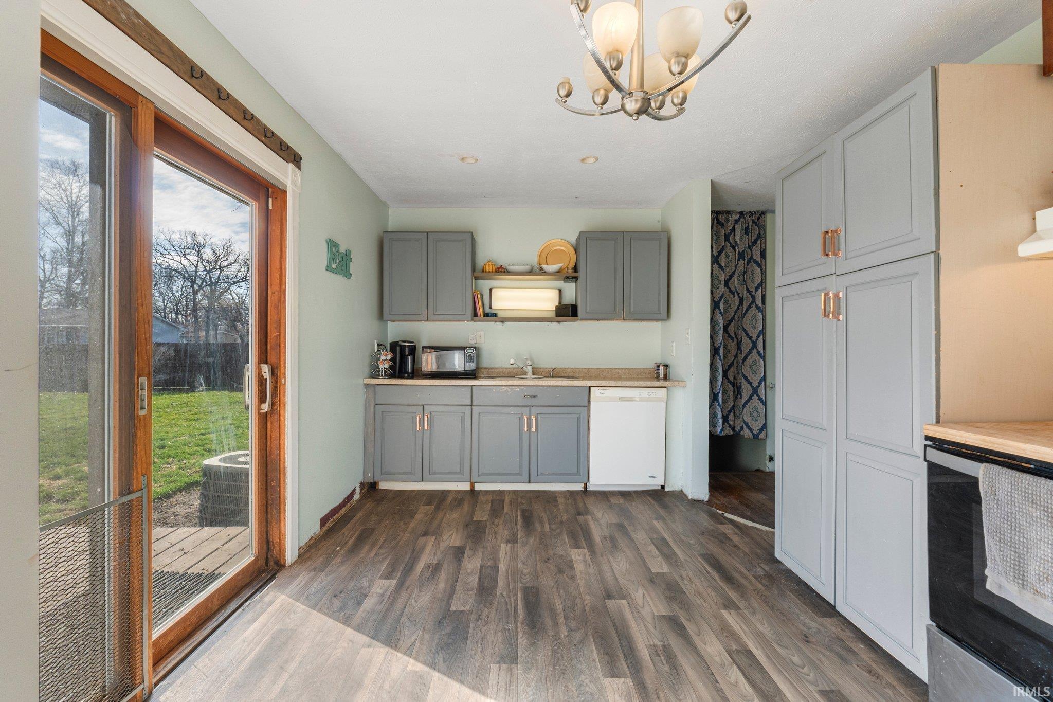 54460 Bittersweet Road Mishawaka, IN 46545 - Photo 13 of 34 Gallery Image 13