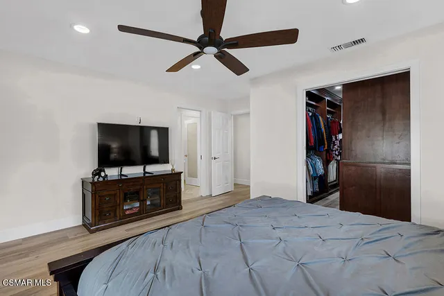 $1,275,000 | 260 Greenmeadow Drive, Thousand Oaks, CA 91320