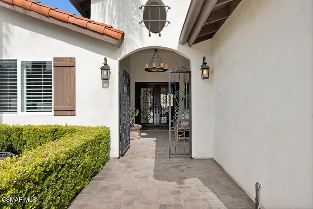 $1,275,000 | 260 Greenmeadow Drive, Thousand Oaks, CA 91320
