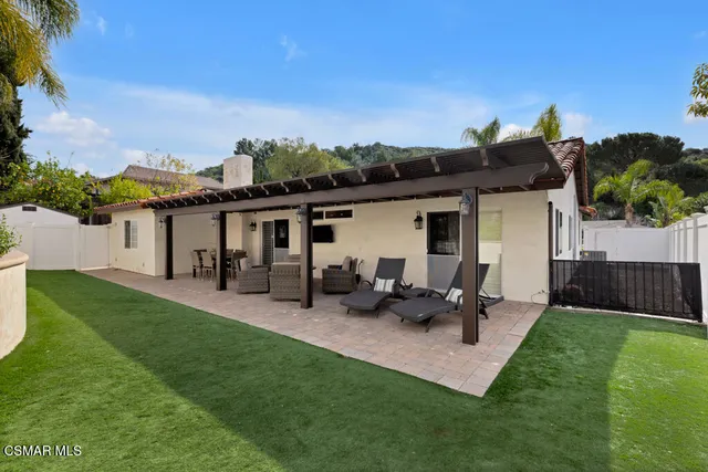 $1,275,000 | 260 Greenmeadow Drive, Thousand Oaks, CA 91320
