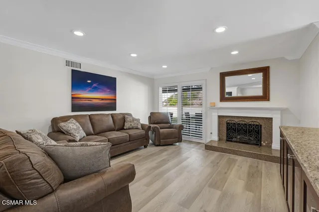 $1,275,000 | 260 Greenmeadow Drive, Thousand Oaks, CA 91320