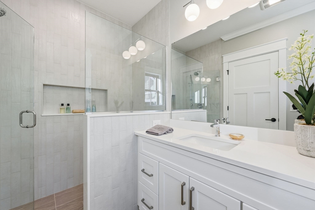 33 Landy Avenue Northampton, MA 01062 - Photo 19 of 33