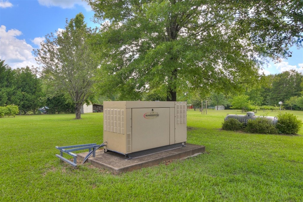 3855 Washington Road Thomson, GA 30824 - Photo 46 of 72 Whole house, hard-wired generator