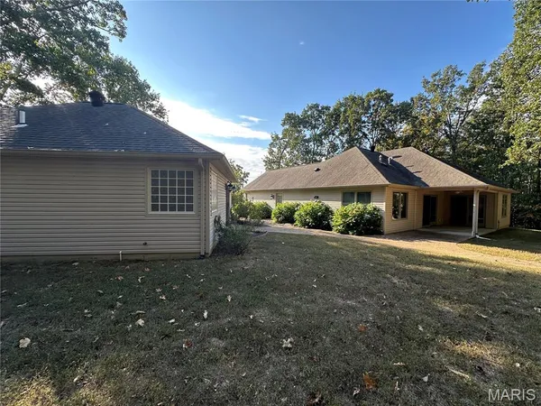 $389,000 | 407 Ahr Strom Drive, Owensville, MO 65066