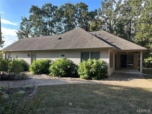 $399,000 | 407 Ahr Strom Drive, Owensville, MO 65066