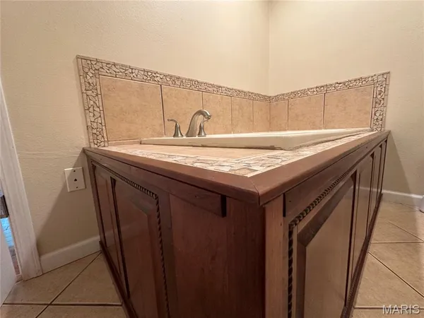 $389,000 | 407 Ahr Strom Drive, Owensville, MO 65066