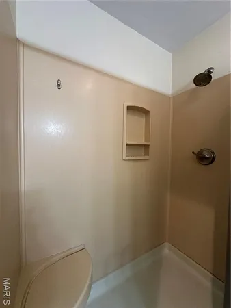$389,000 | 407 Ahr Strom Drive, Owensville, MO 65066