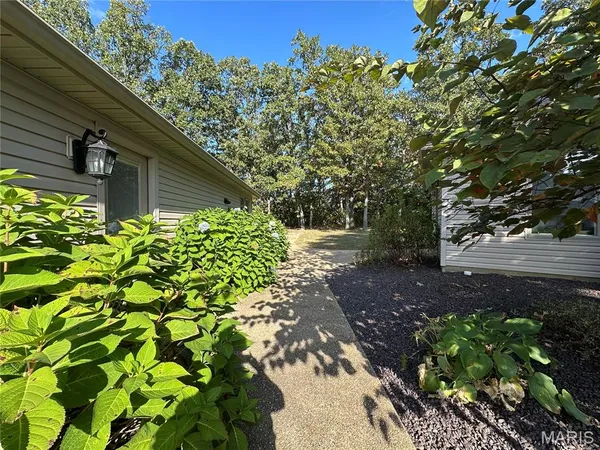 $389,000 | 407 Ahr Strom Drive, Owensville, MO 65066