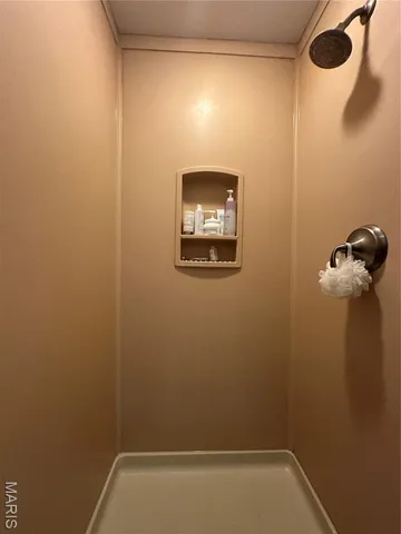 $399,000 | 407 Ahr Strom Drive, Owensville, MO 65066