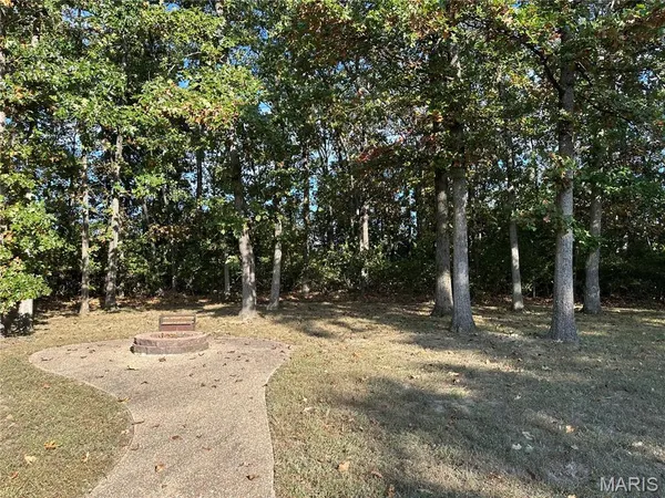 $389,000 | 407 Ahr Strom Drive, Owensville, MO 65066