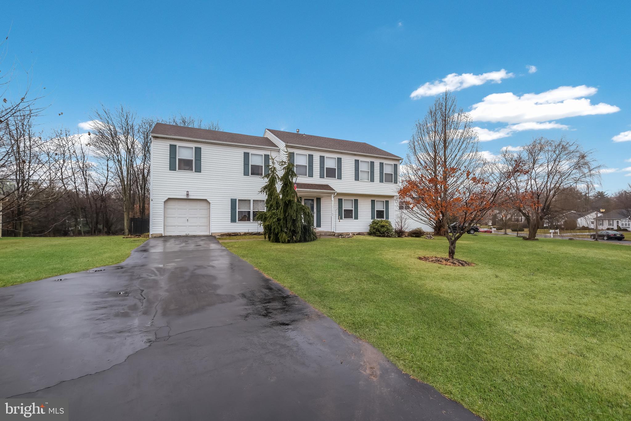 900 Chatfield Road Warrington, PA 18976 - Photo 1 of 26 Gallery Image 1