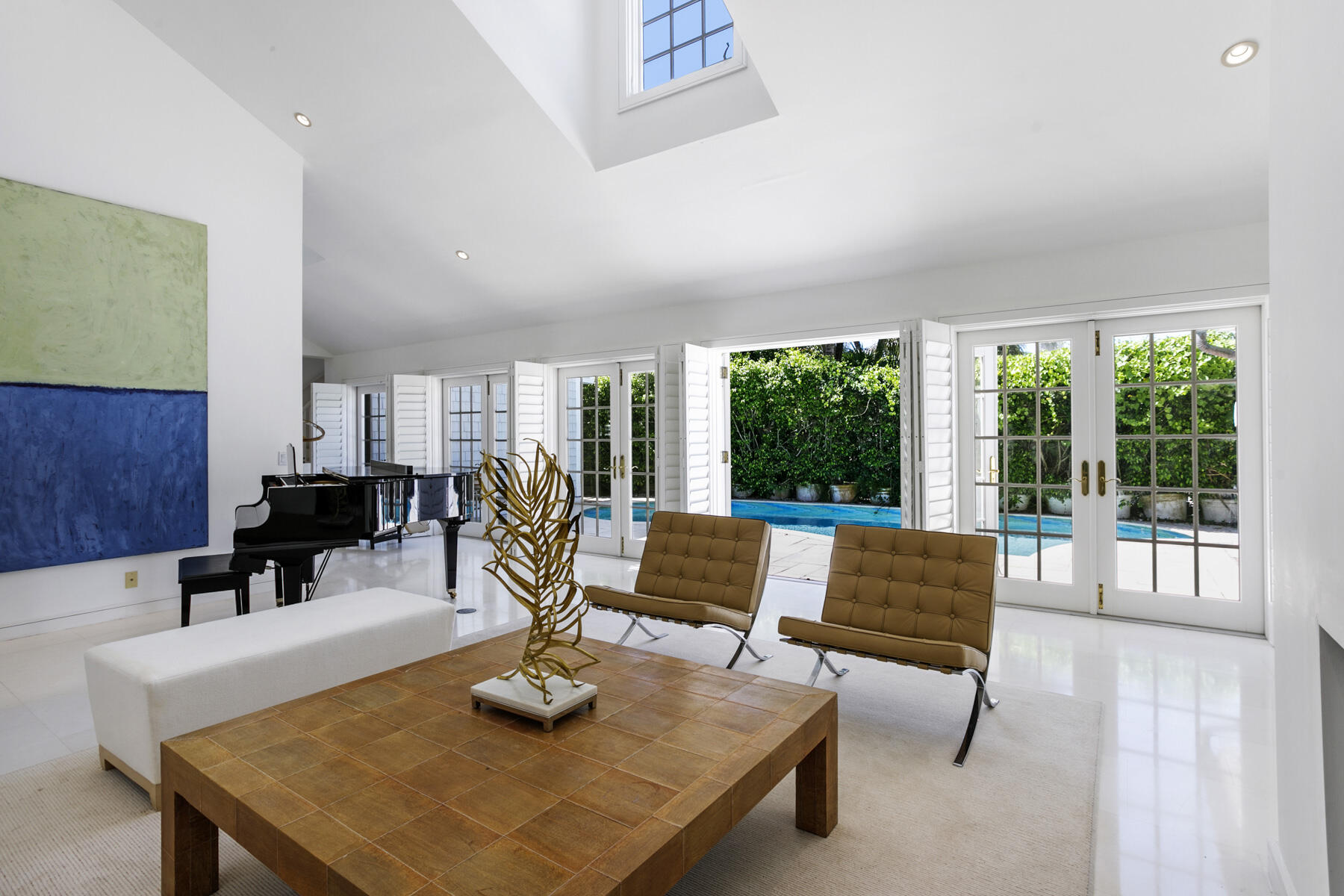 222 Monterey Road Palm Beach, FL 33480 - Photo 10 of 56 Living Room