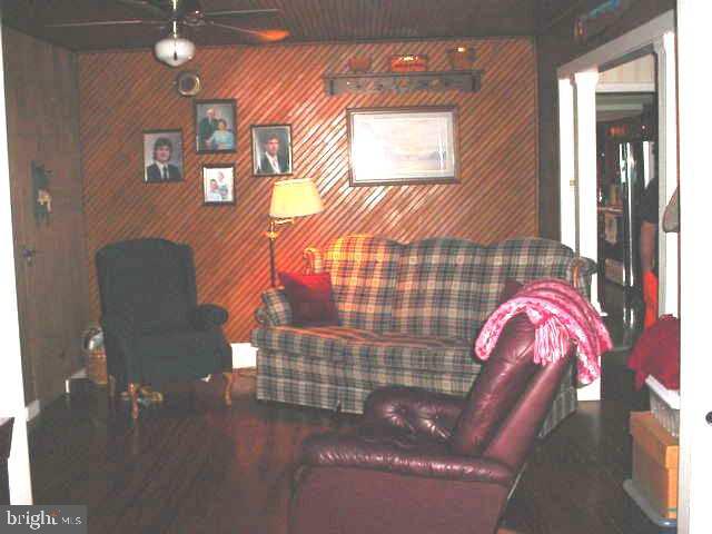 290 Old State Road Gardners, PA 17324 - Photo 7 of 9 Gallery Image 7