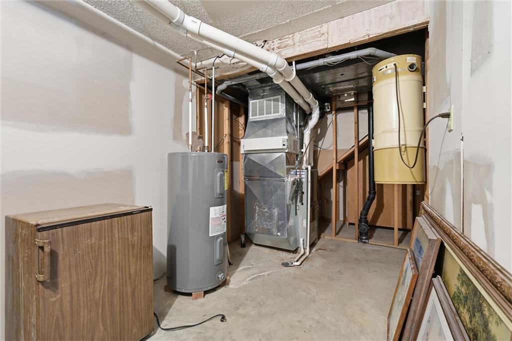 26418 South Freedom Road Harrisonville, MO 64701 - Photo 29 of 63