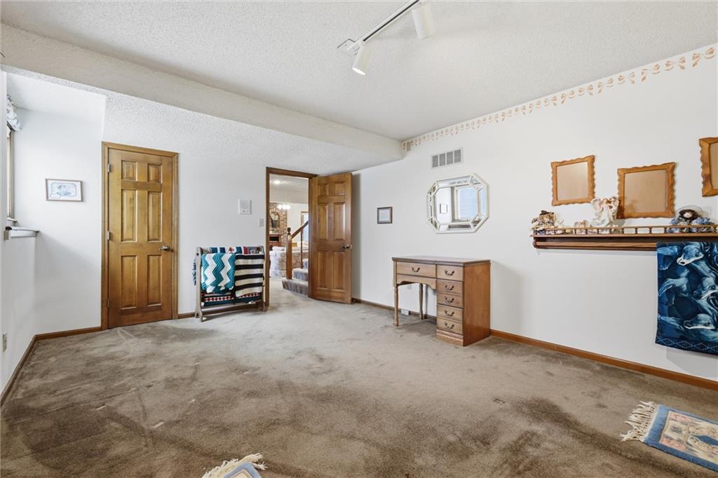 26418 South Freedom Road Harrisonville, MO 64701 - Photo 32 of 63